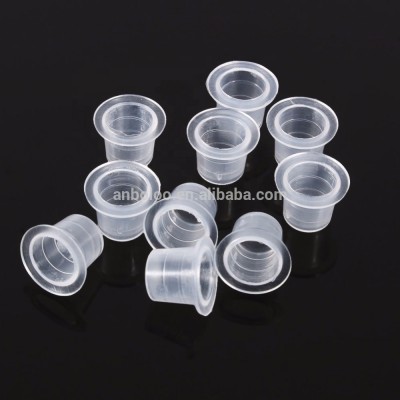 Disposable plastic tattoo pigment cups for inks